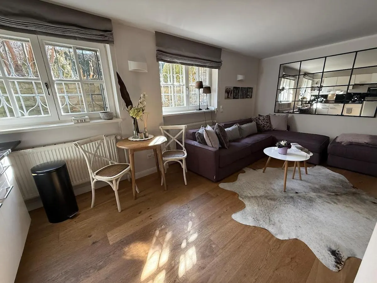 Stylish Garden Apartment In Central Monachium